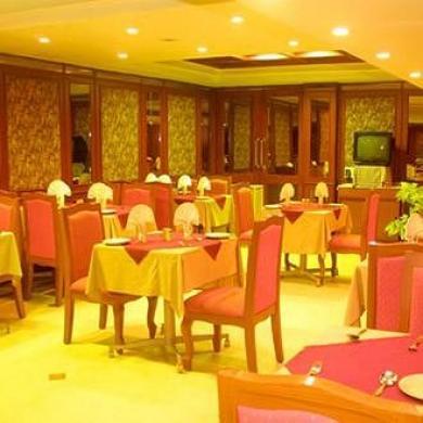 Hotel Maurya International Ченай Екстериор снимка