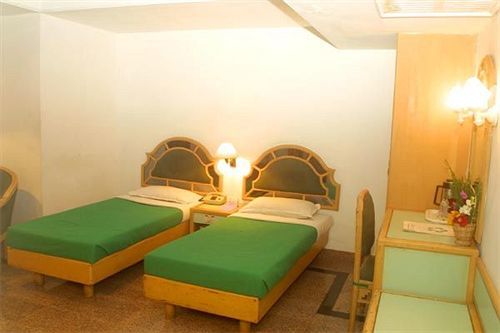 Hotel Maurya International Ченай Екстериор снимка